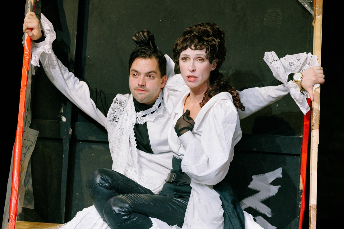 Nora oder Wie man das Herrenhaus kompostiert 