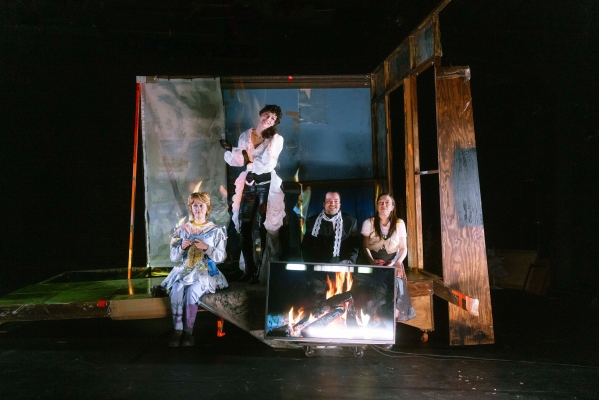 Nora oder Wie man das Herrenhaus kompostiert 